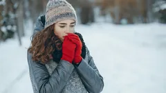 Miten pelastaa rohtuneet huulet: ”taianomainen” kotitekoinen kuorinta kahdesta ainesosasta