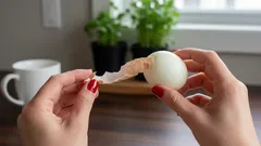 Kananmunat keittyvät täydellisesti joka kerta: yksinkertainen vinkki, jolla kuori irtoaa itsestään