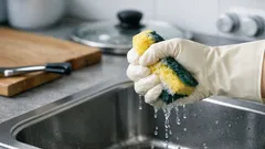 Keittiöhygienia kuntoon: 7 kohtaa, jotka jäävät lähes aina pesemättä